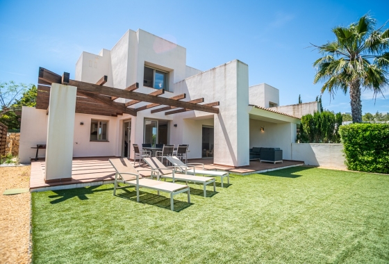 Resale - Villa - San Miguel de Salinas - Inland