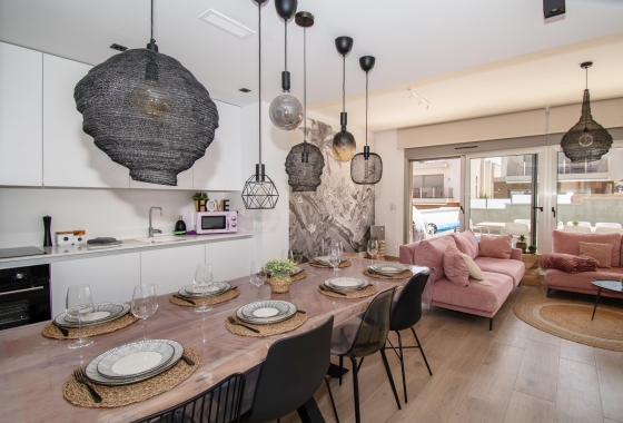 Herverkoop - Villa - Orihuela Costa - Costa Blanca