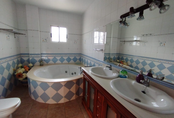 Herverkoop - Villa - Torrevieja - Costa Blanca