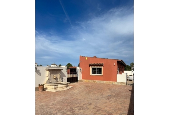 Herverkoop - Villa - Almoradí