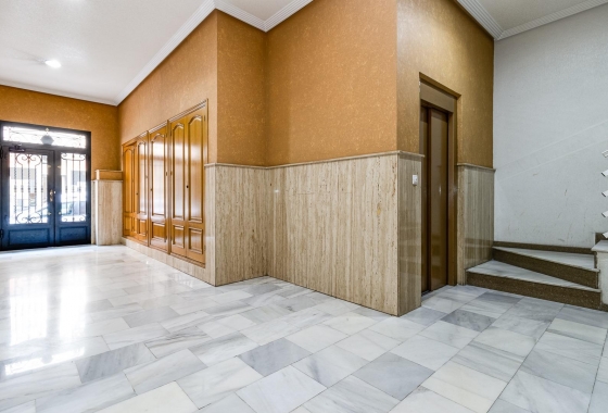 Herverkoop - Penthouse - Torrevieja - Paseo Maritimo