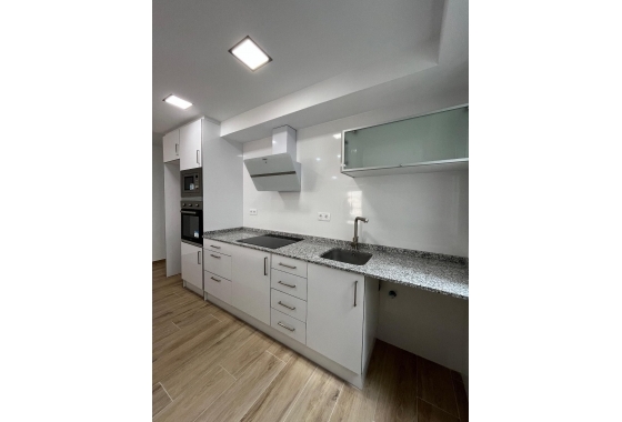 Wiederverkauf - Wohnung - Torrevieja - La Mata