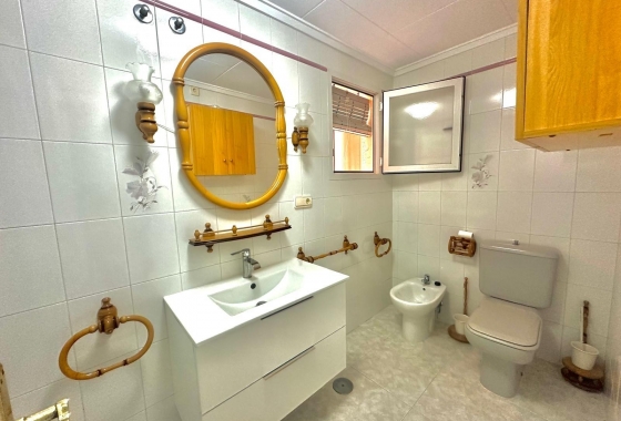 Herverkoop - Appartement / flat - Torrevieja - Centro