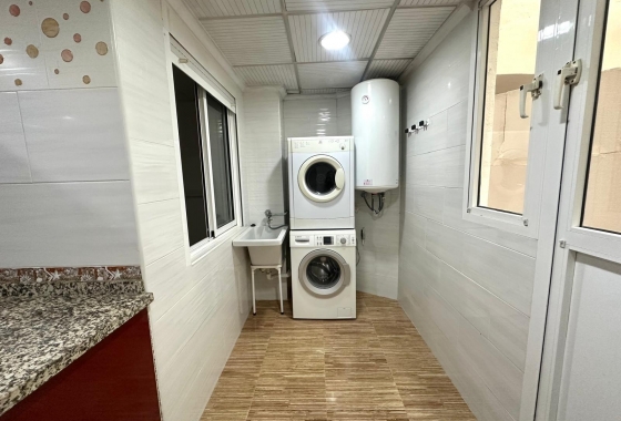 Herverkoop - Appartement / flat - Torrevieja - Playa del Cura