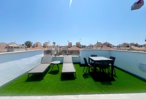 Resale - Villa - Torrevieja - La Siesta - El Salado - Torreta