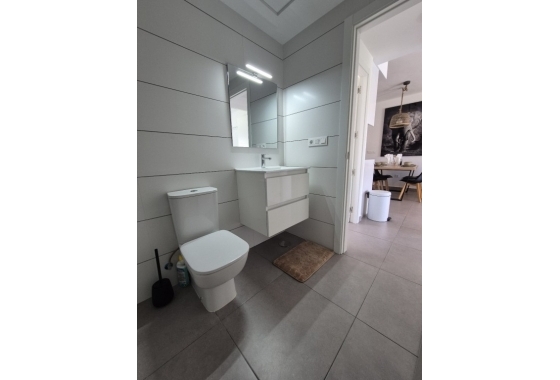 Wiederverkauf - Wohnung - Orihuela Costa - Inland