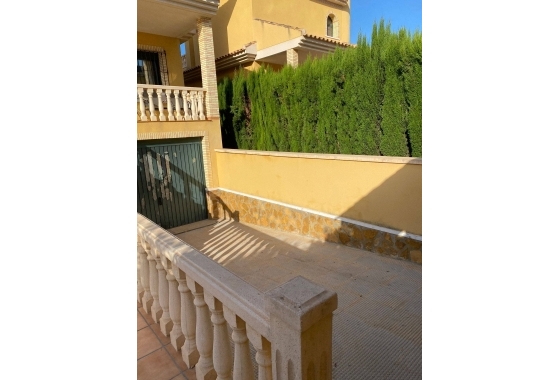 Wiederverkauf - Villa - Orihuela Costa - Villamartín-las Filipinas