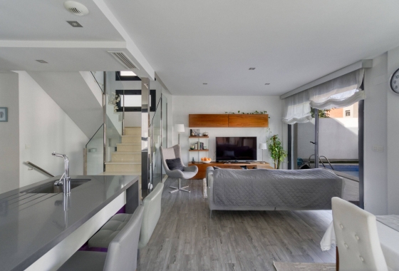 Herverkoop - Villa - Torrevieja - Aguas Nuevas 2