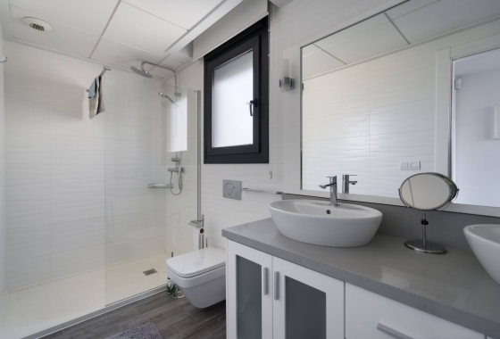 Herverkoop - Villa - Torrevieja - Aguas Nuevas 2