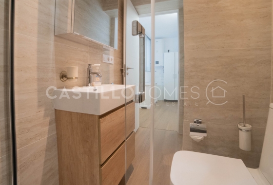 Wiederverkauf - Wohnung - Torrevieja - Centro