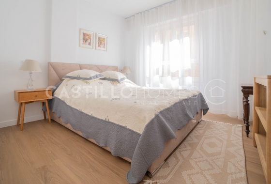 Wiederverkauf - Wohnung - Torrevieja - Centro