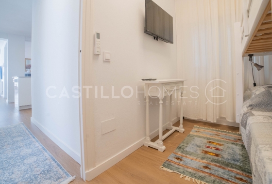 Wiederverkauf - Wohnung - Torrevieja - Centro