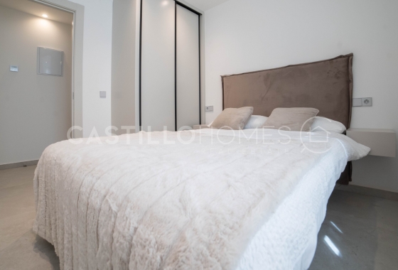 Wiederverkauf - Wohnung - Torrevieja - Playa del Acequión