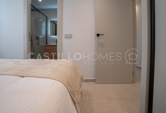 Wiederverkauf - Wohnung - Torrevieja - Playa del Acequión