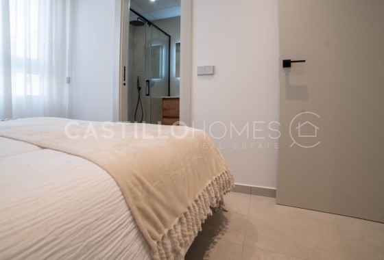 Wiederverkauf - Wohnung - Torrevieja - Playa del Acequión