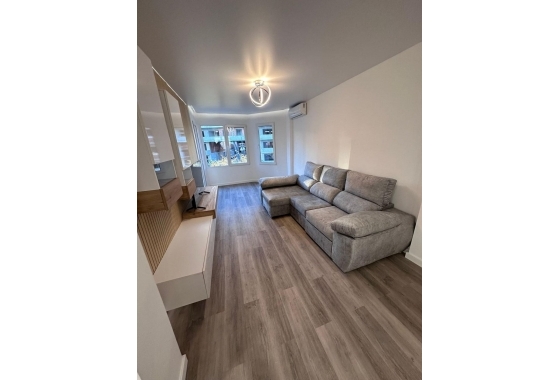 Wiederverkauf - Wohnung - Torrevieja - Estacion De Autobuses