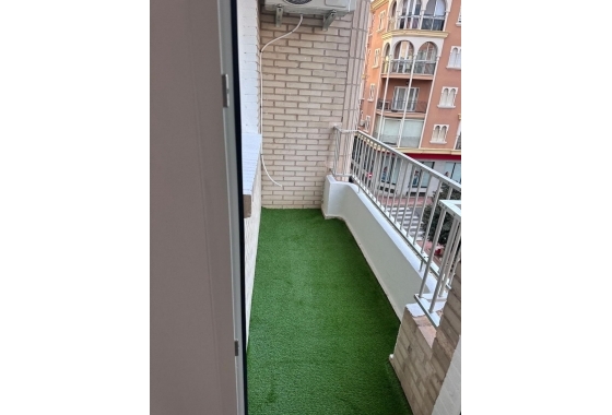 Wiederverkauf - Wohnung - Torrevieja - Estacion De Autobuses