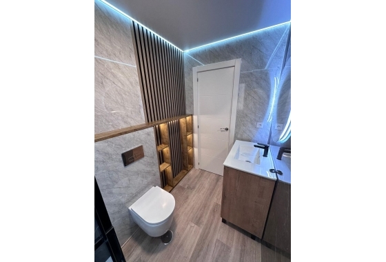 Wiederverkauf - Wohnung - Torrevieja - Estacion De Autobuses