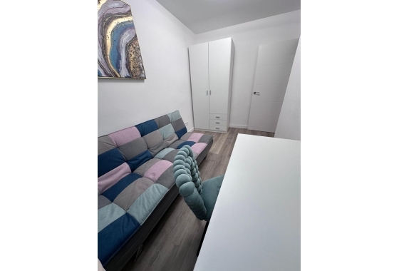 Wiederverkauf - Wohnung - Torrevieja - Estacion De Autobuses