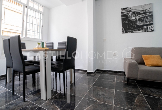 Wiederverkauf - Wohnung - Torrevieja - Centro