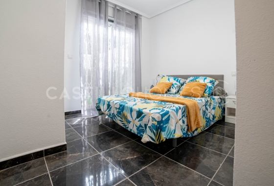 Wiederverkauf - Wohnung - Torrevieja - Centro