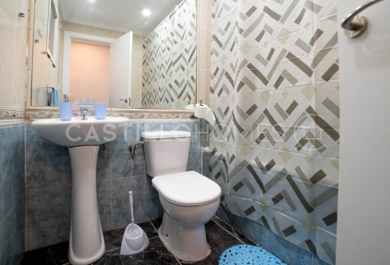 Wiederverkauf - Wohnung - Torrevieja - Centro