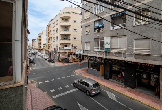 Wiederverkauf - Wohnung - Torrevieja - Centro