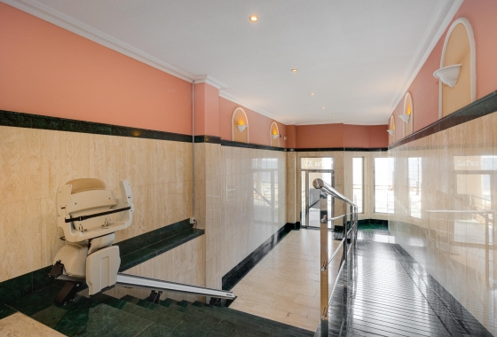 Wiederverkauf - Wohnung - Torrevieja - Paseo Maritimo