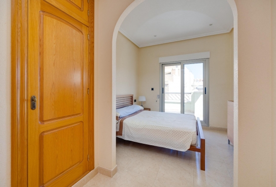 Wiederverkauf - Wohnung - Torrevieja - Paseo Maritimo