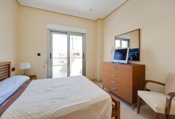 Wiederverkauf - Wohnung - Torrevieja - Paseo Maritimo