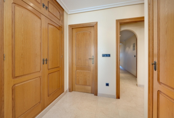 Wiederverkauf - Wohnung - Torrevieja - Paseo Maritimo