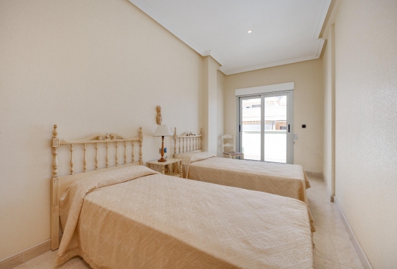 Wiederverkauf - Wohnung - Torrevieja - Paseo Maritimo