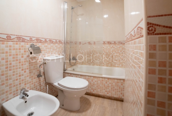 Herverkoop - Appartement / flat - Torrevieja - Centro