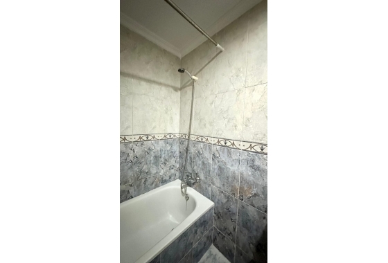 Resale - Apartment / flat - Torrevieja