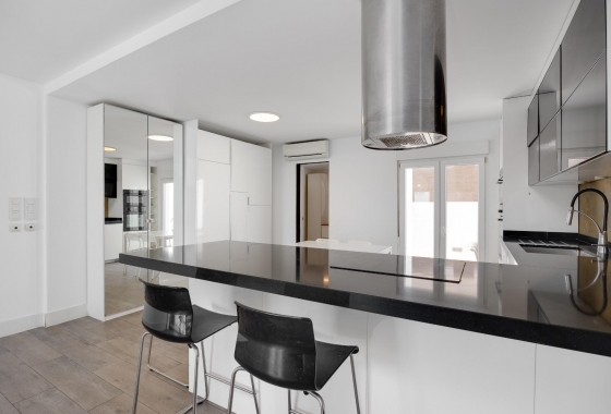 Wiederverkauf - Villa - Torrevieja - aguas nuevas