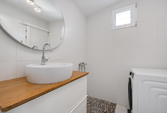 Wiederverkauf - Villa - Torrevieja - aguas nuevas