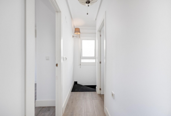 Wiederverkauf - Villa - Torrevieja - aguas nuevas