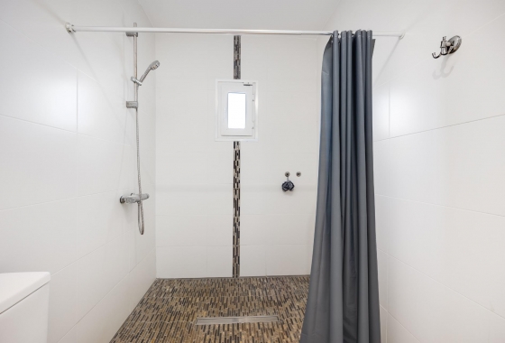 Wiederverkauf - Villa - Torrevieja - aguas nuevas