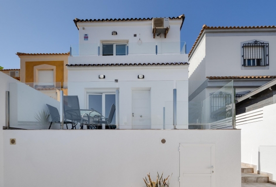 Wiederverkauf - Villa - Torrevieja - aguas nuevas