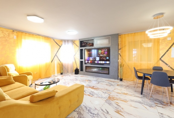 Resale - Villa - San Miguel de Salinas - Inland