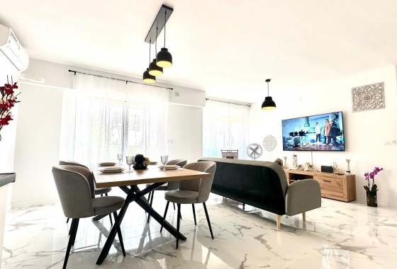 Herverkoop - Appartement / flat - Torrevieja - Punta Prima