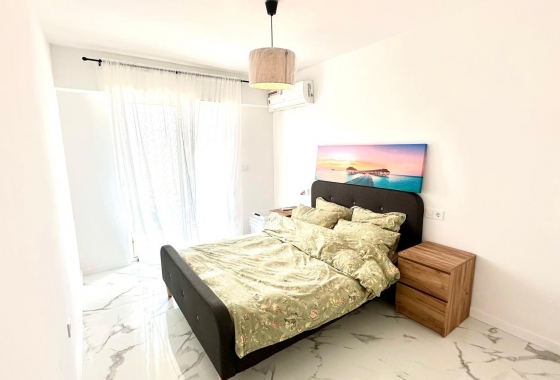 Herverkoop - Appartement / flat - Torrevieja - Punta Prima