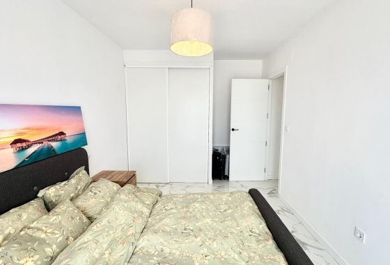 Herverkoop - Appartement / flat - Torrevieja - Punta Prima