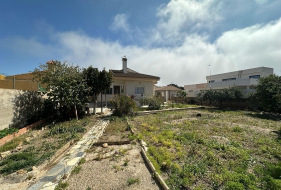 Wiederverkauf - Villa - Los Alcazares - Las Lomas Del Rame-bahía Bella