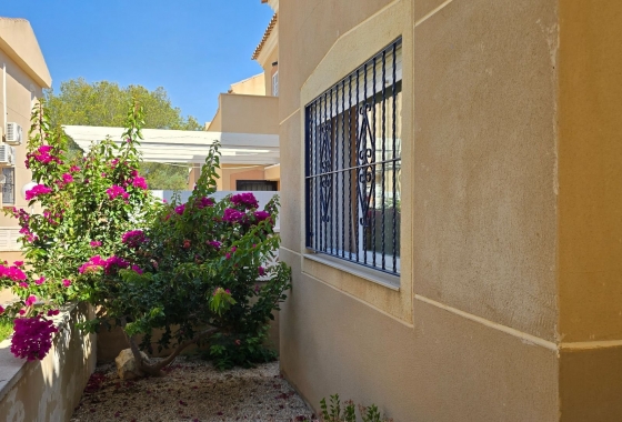 Wiederverkauf - Villa - Orihuela - Inland