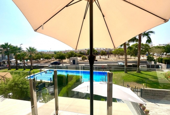 Herverkoop - Herenhuis - Torrevieja - aguas nuevas