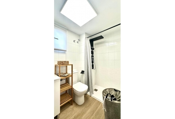 Wiederverkauf - Wohnung - Torrevieja - Centro