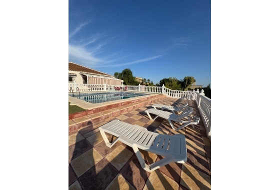 Resale - Villa - Albatera - Partida Lomas