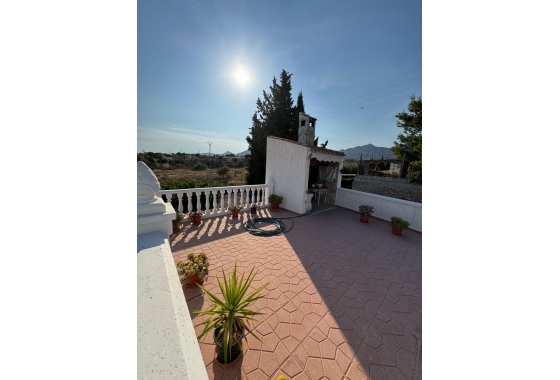 Resale - Villa - Albatera - Partida Lomas