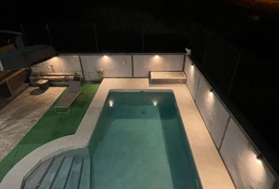 Resale - Villa - Redován - Inland